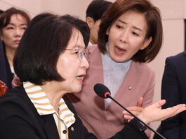 추미애, 3차 대전 상대는 나경원?…이번엔 얼마나 띄울까