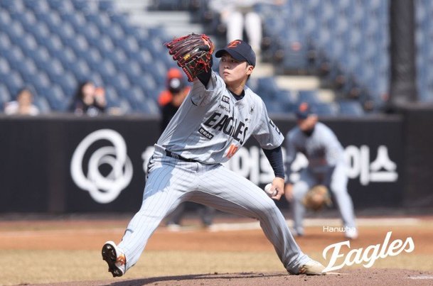 260317Z0337 한화 왕옌청.jpg