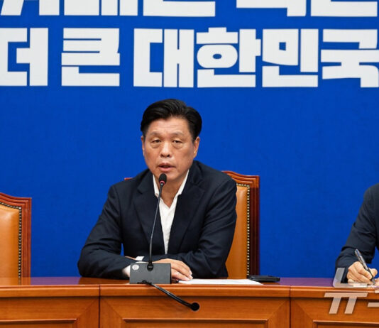 與 “8·17전대 대전서 개최…26일께 당무위서 전준위 의결”